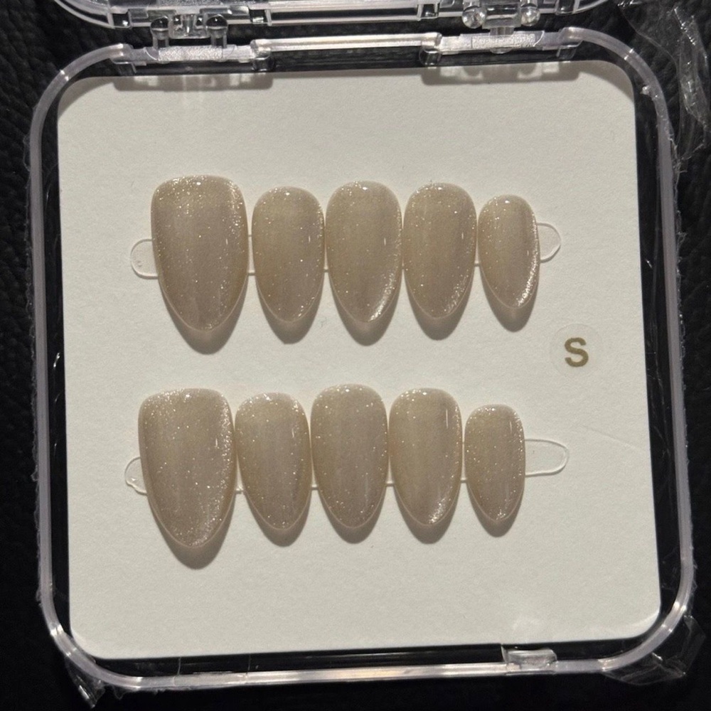 Champagne Press-On Nails